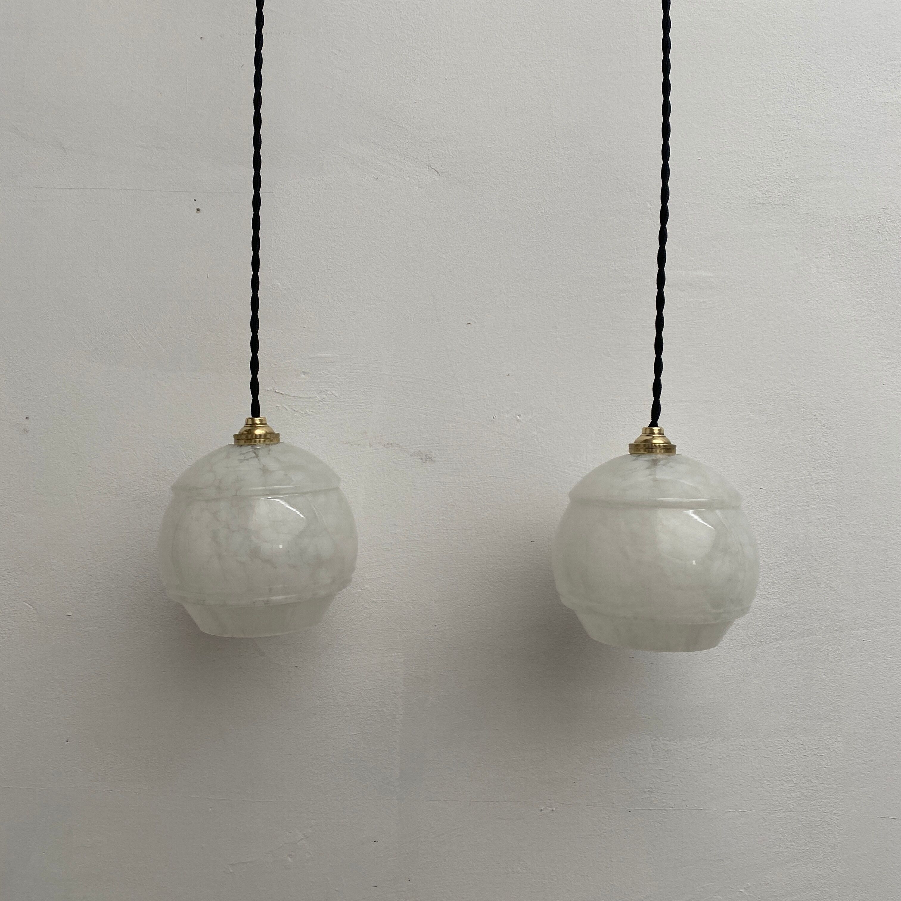 Lot 2 round clichy glass hanging lamps