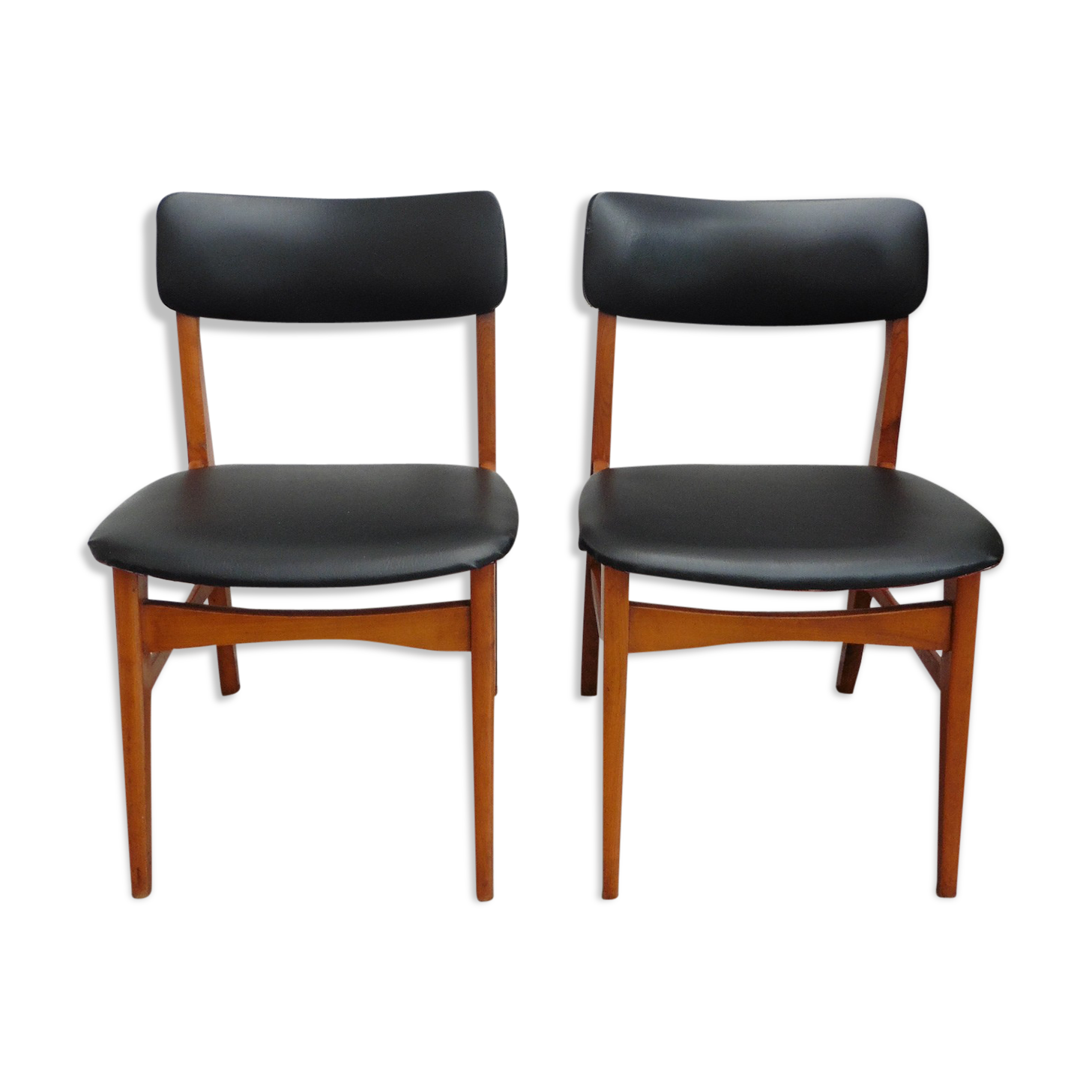 Pair of scandinavian style chairs