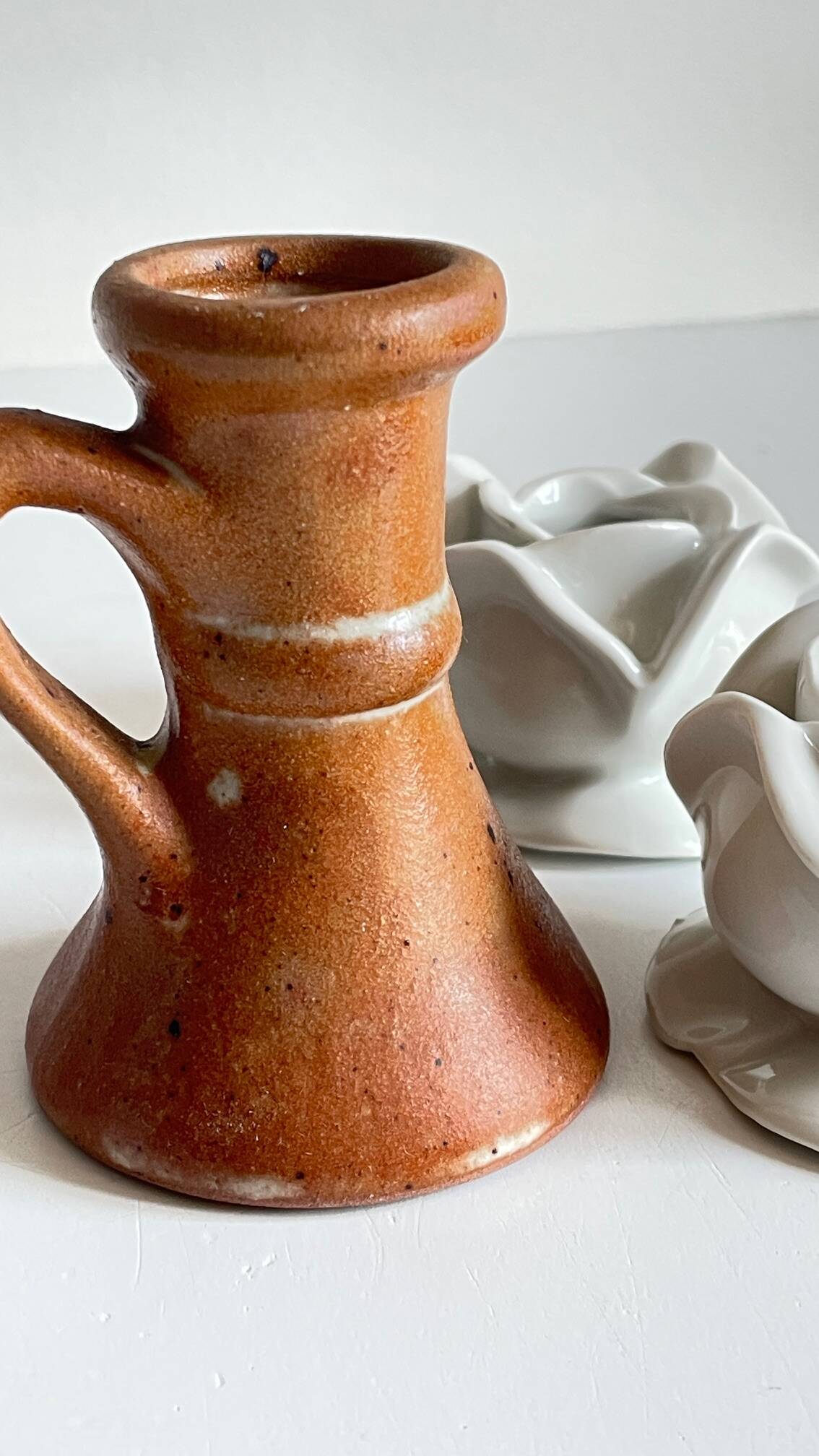 Lot bougeoirs porcelaine et grès vintage