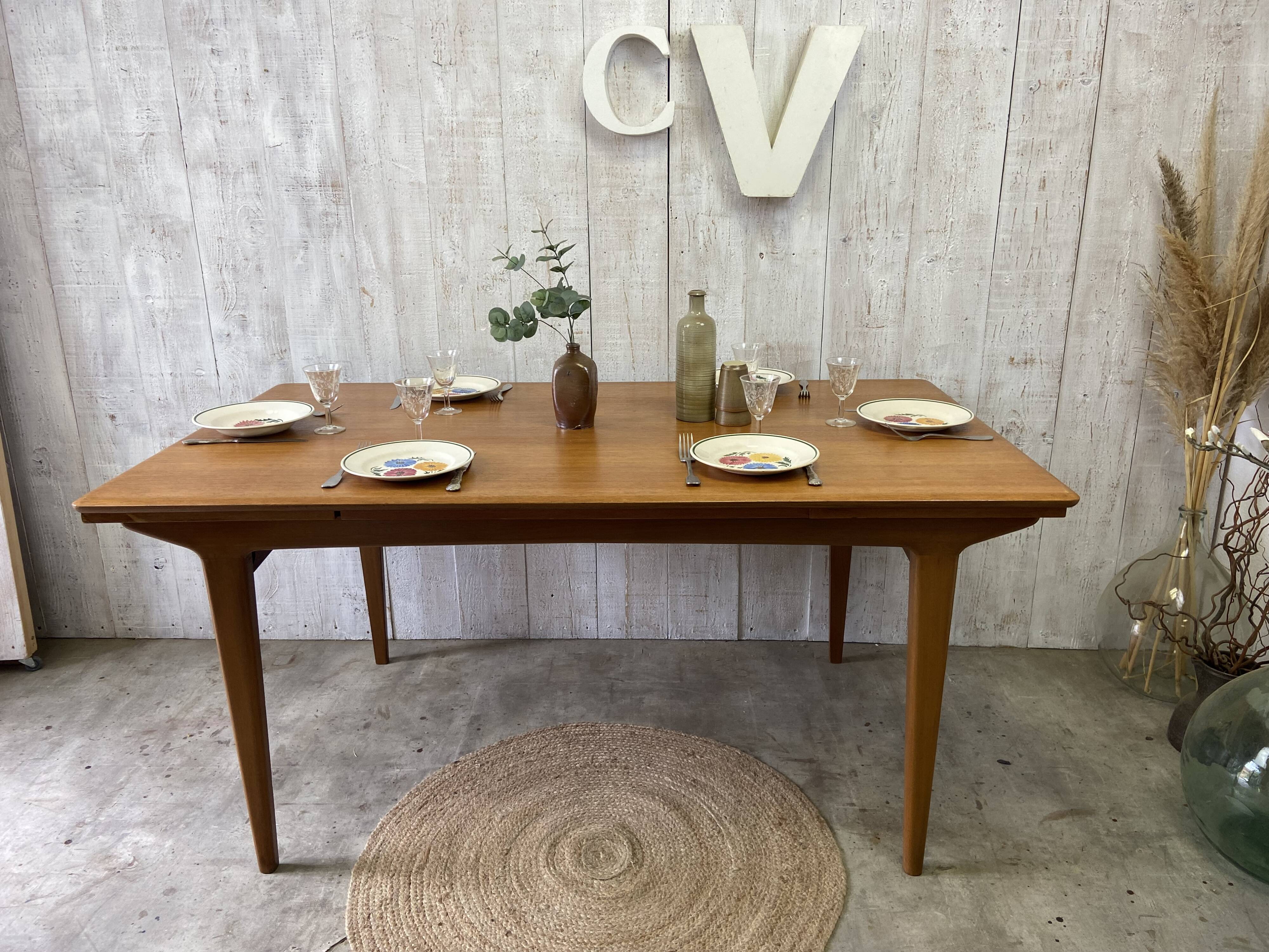 Scandinavian table