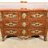 Tomb Commode in Violet Wood Marquetry, Transition Louis XIV / Louis XV style – 1st Par