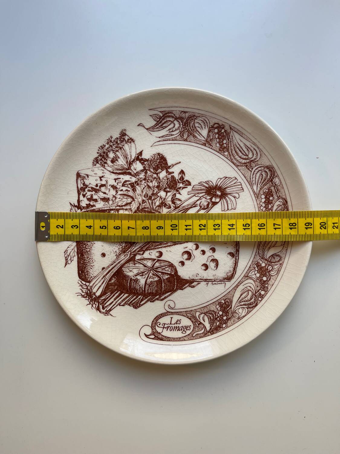 Vintage Cheese Plate Gien - Model "Les Fromages" - Craquelé Earthenware
