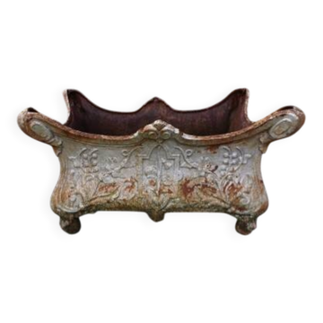 1 cast iron planter from 1900 from Charleville - Mézières