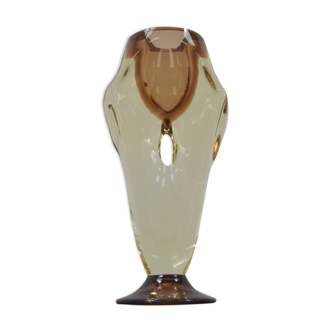 Vase en verre d’art du milieu du siècle, Chribska, années 1960