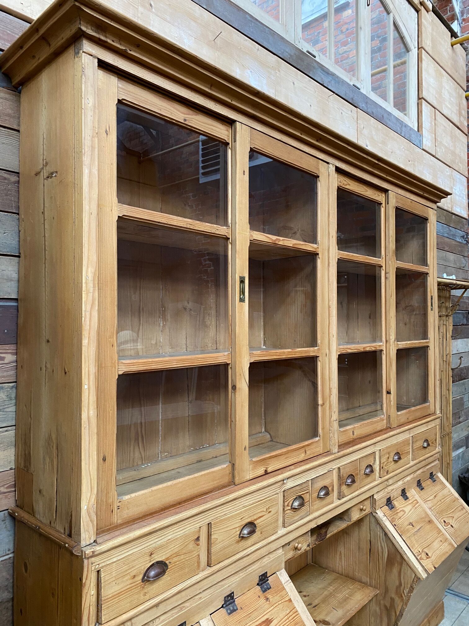 Meuble de grainetier