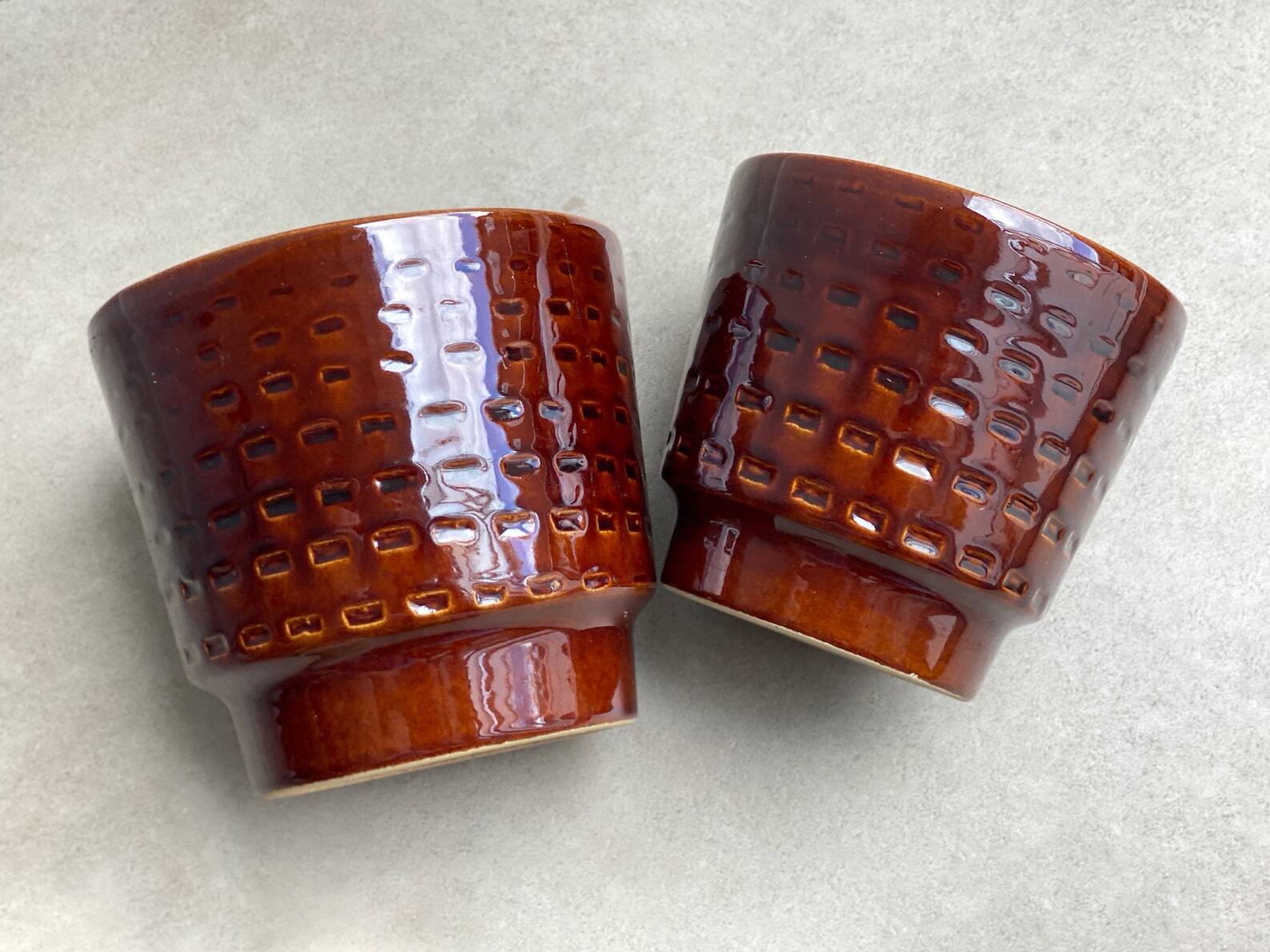Set of 2 vintage planters - brown ceramic
