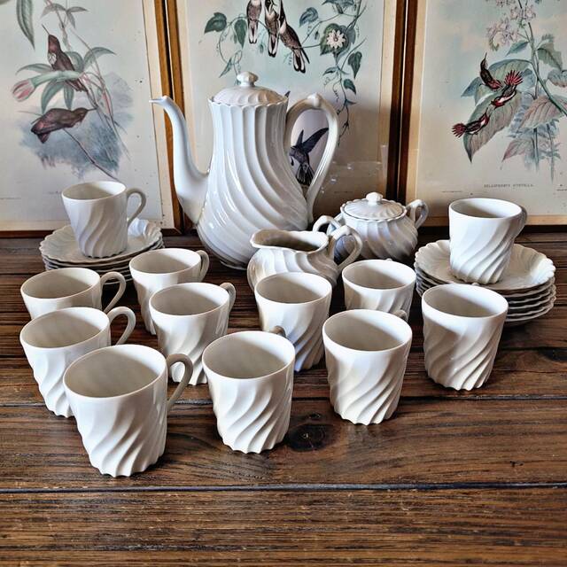 Haviland Torse Blanc porcelain, 12 cups and accessories. Limoges