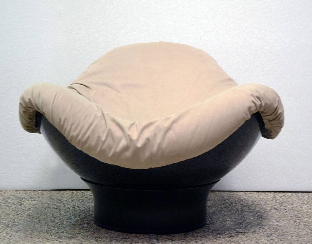 Armchair with pouf 'Rodica' design Mario Brunu for Comfort 1970s