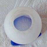 Signé degué - tulipe en verre marmoréen blanc et bleu roy