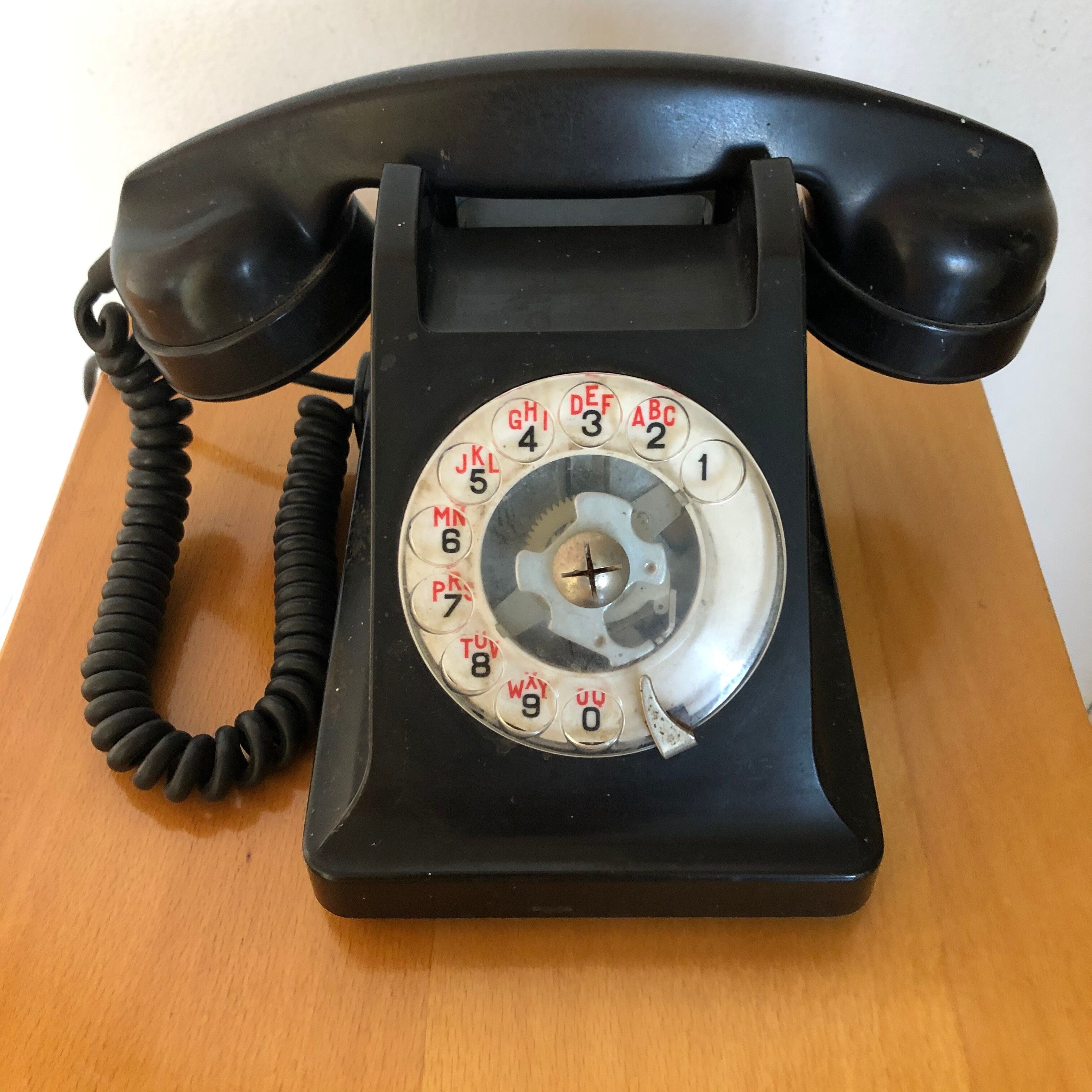 Old phone in bakelite