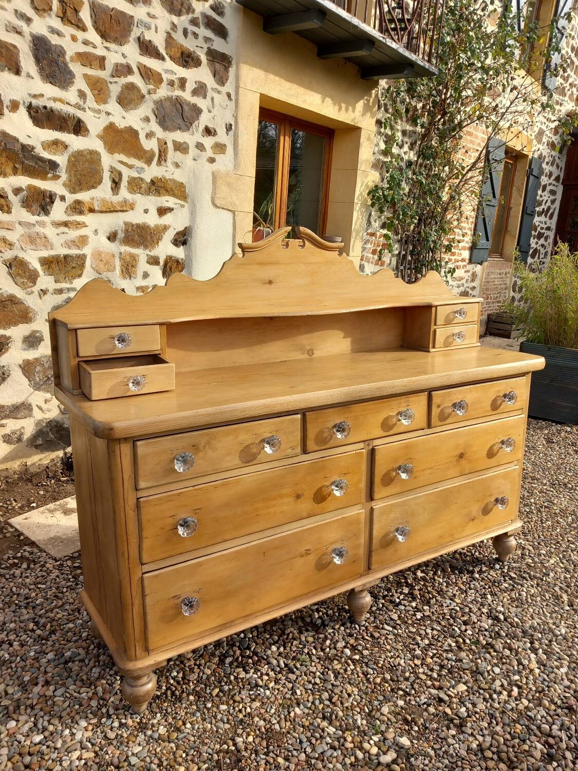 Antique English sideboard/furniture
