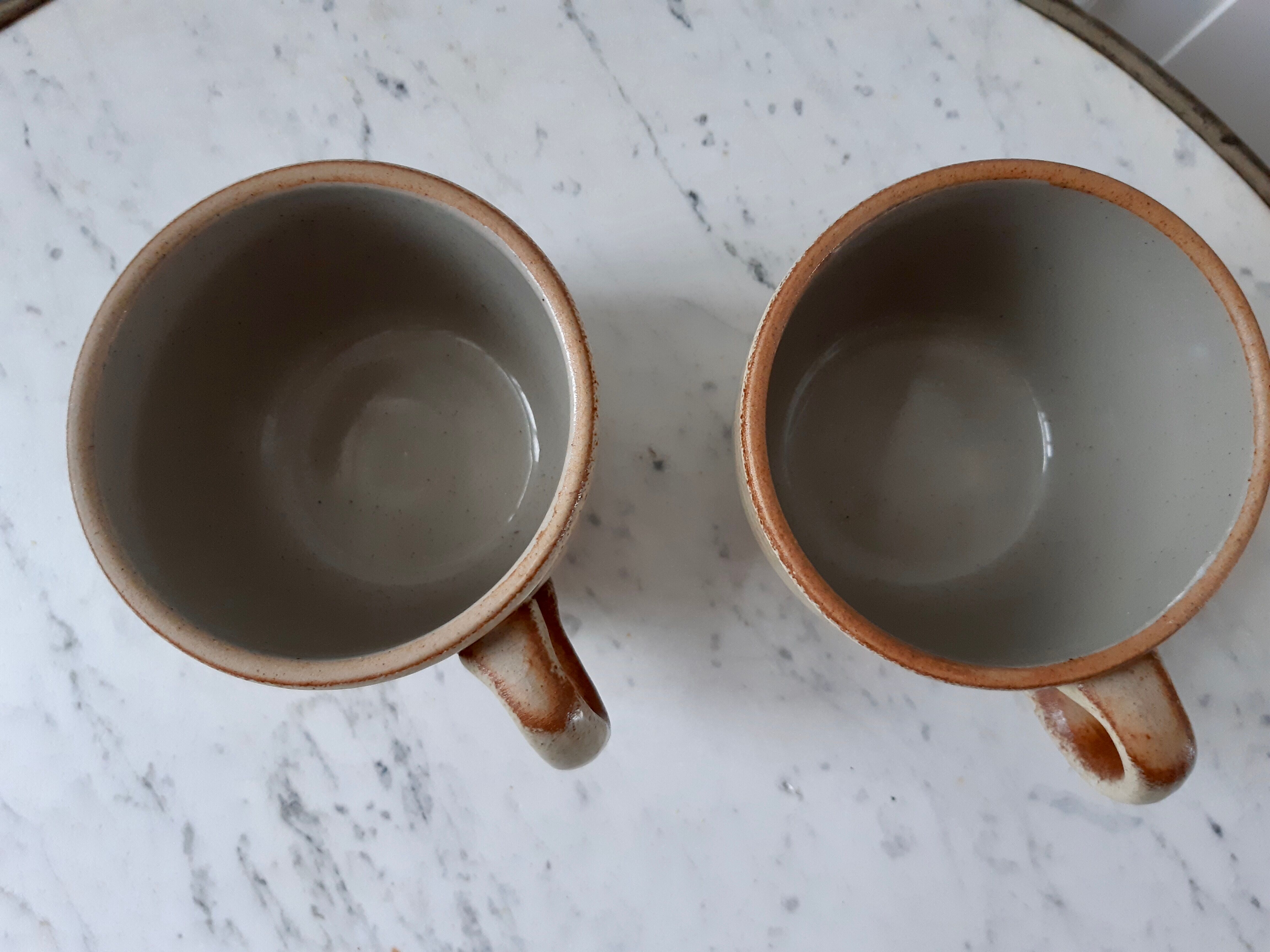 Lot de 2 mugs en grès vintage