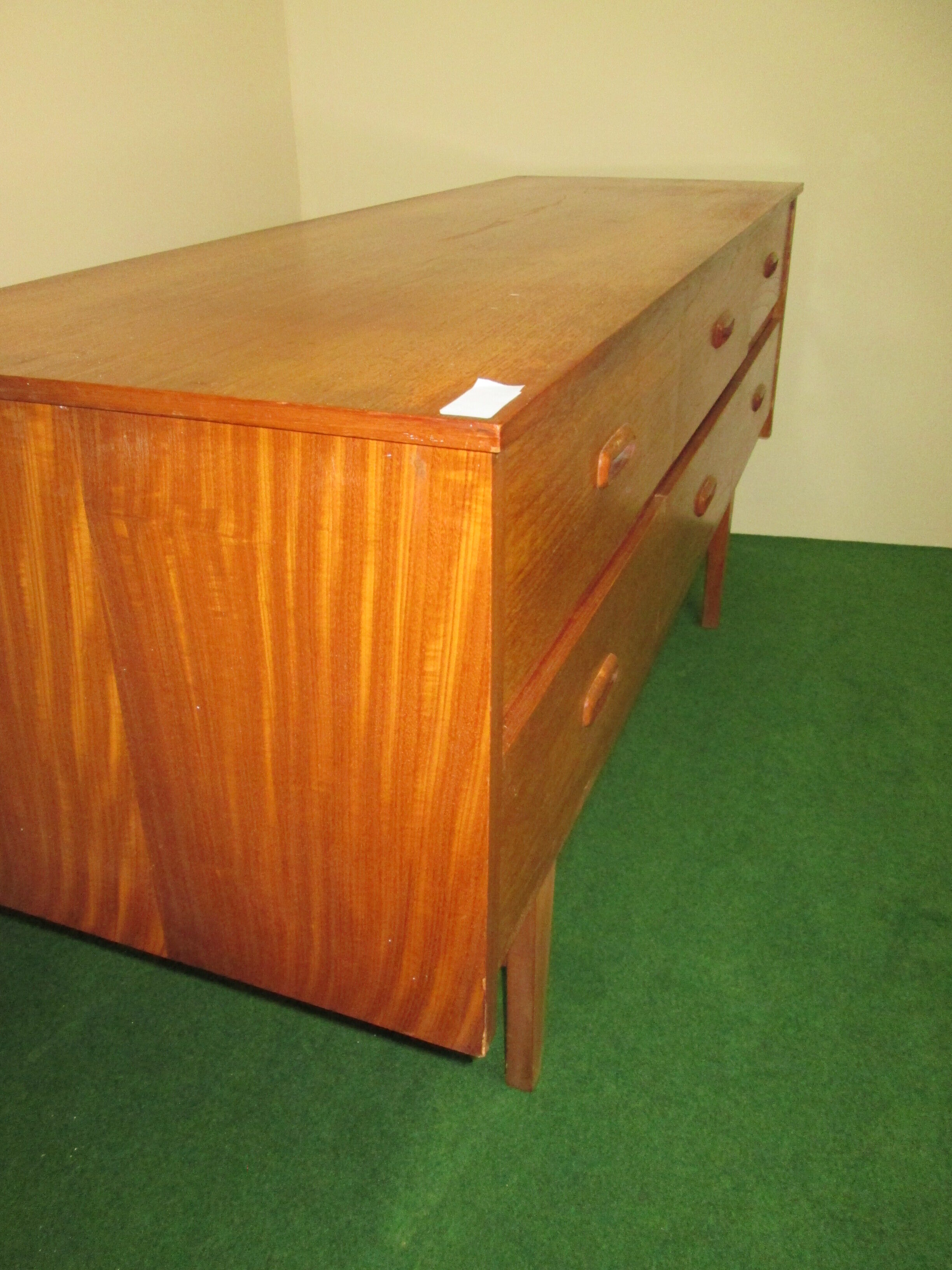 Commode en teck vintage