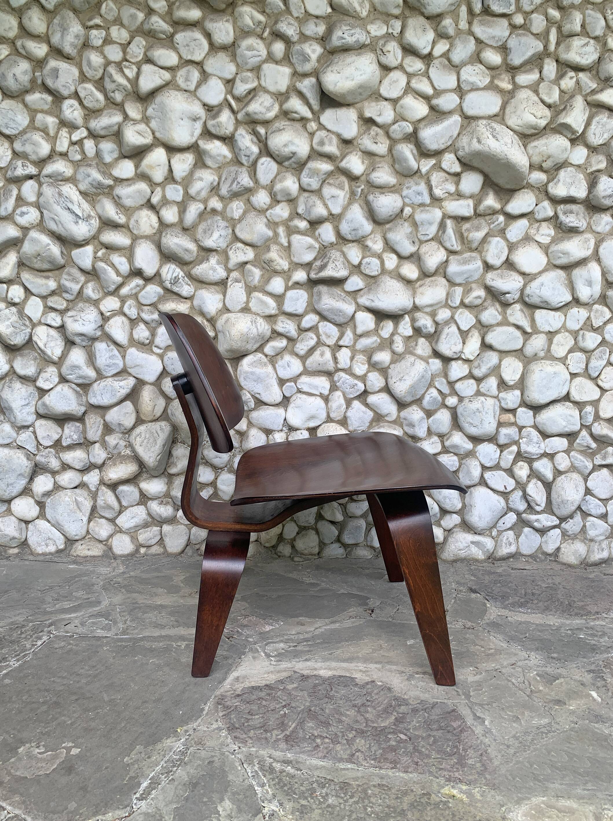 Fauteuil LCW Lounge Eames par Evans / Herman Miller 1950s