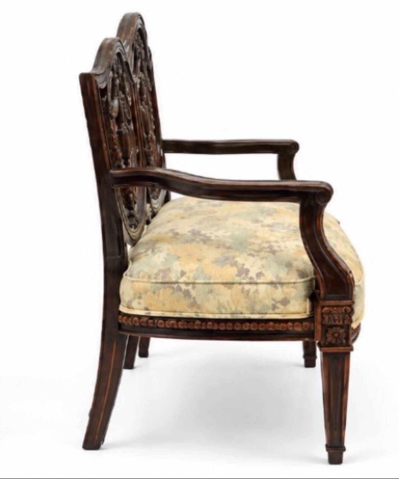 Set of carved wooden armchairs - Classic style - Chiniot, Pakistan