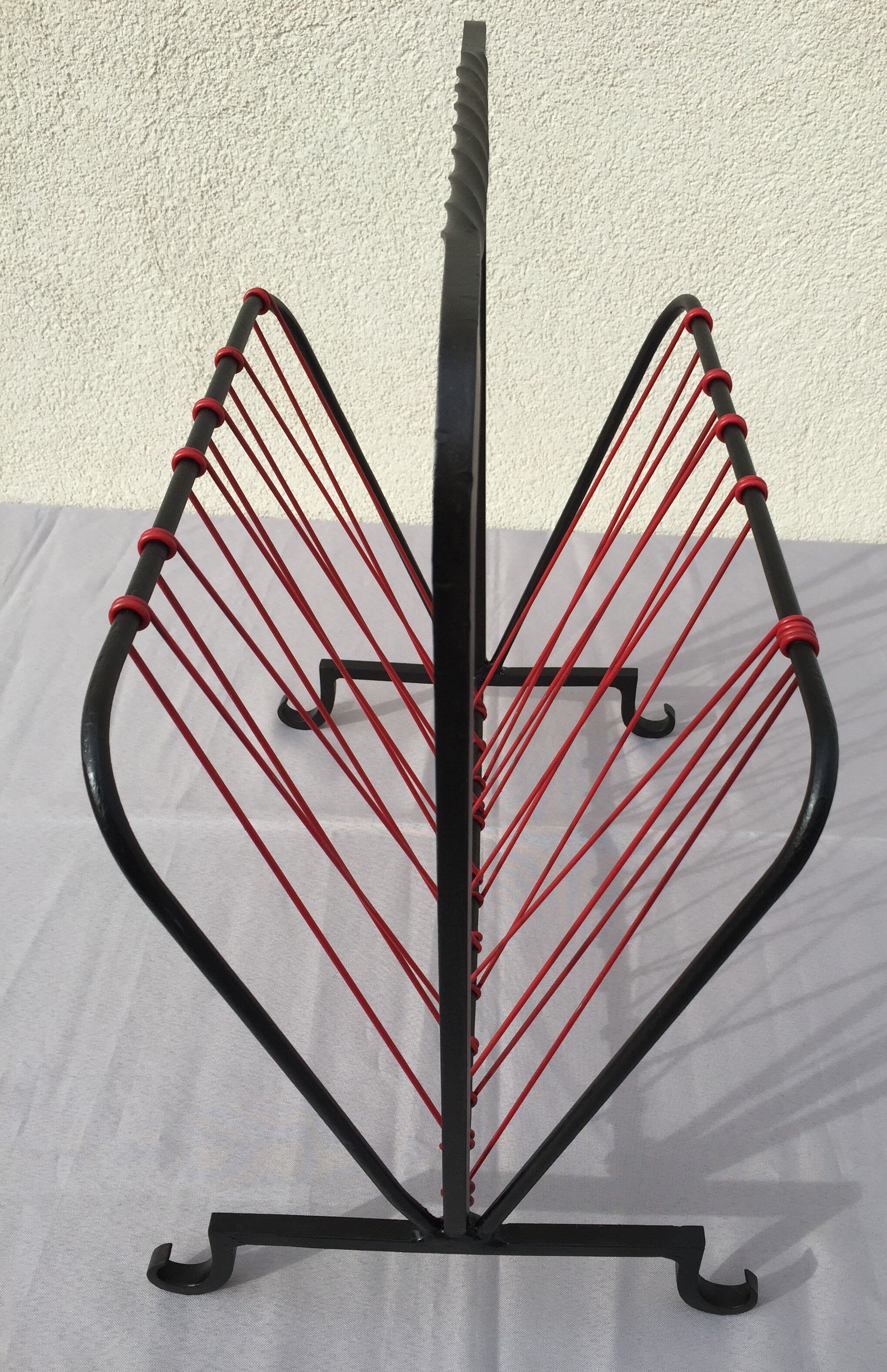 OLD MAGAZINE HOLDER VINTAGE BOOKS 50/70' WROUGHT IRON SCOUBIDOU