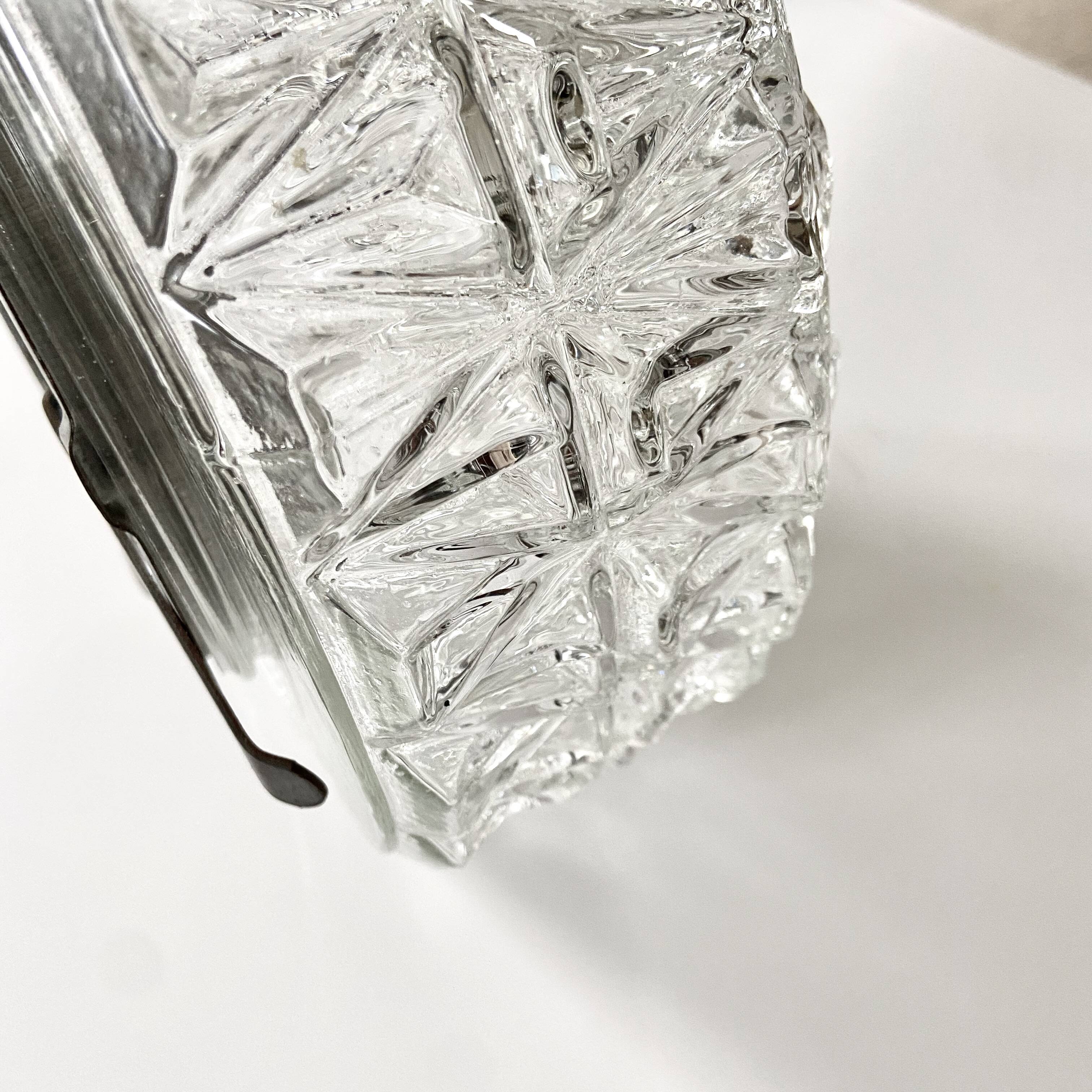Holophane glass ceiling light - Ø 25 cm - H 9.5 cm
