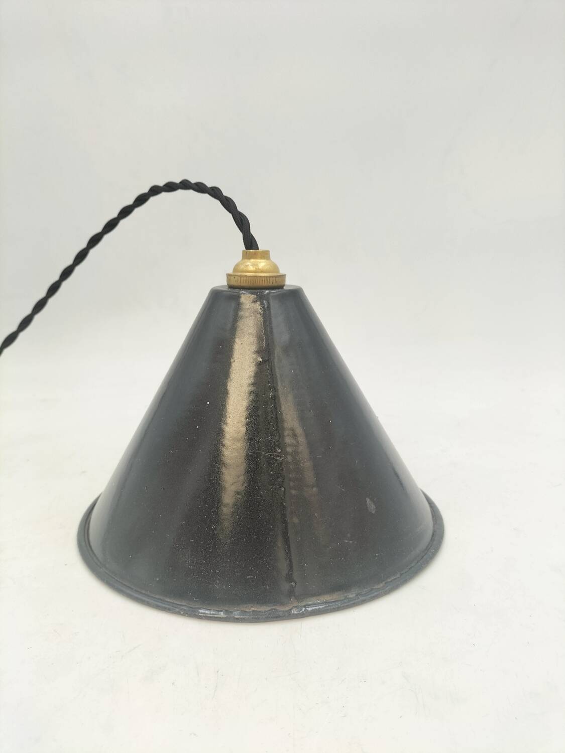 Enamelled sheet metal cone pendant light