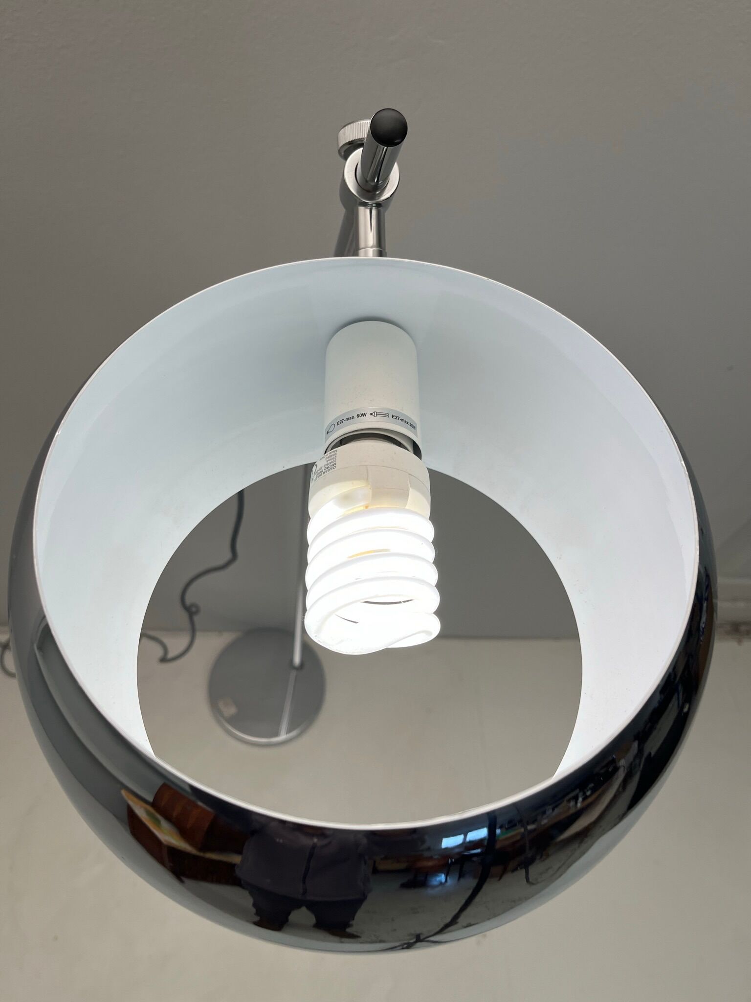 Lampadaire  métal chromé