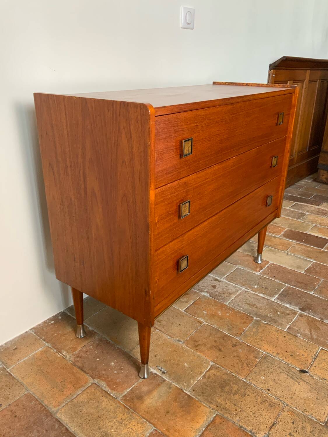 Vintage chest of drawers