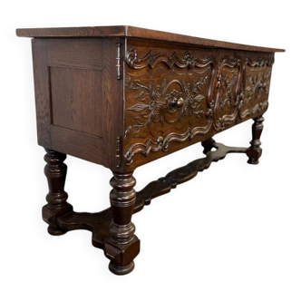 Vintage carved wooden buffet / cabinet