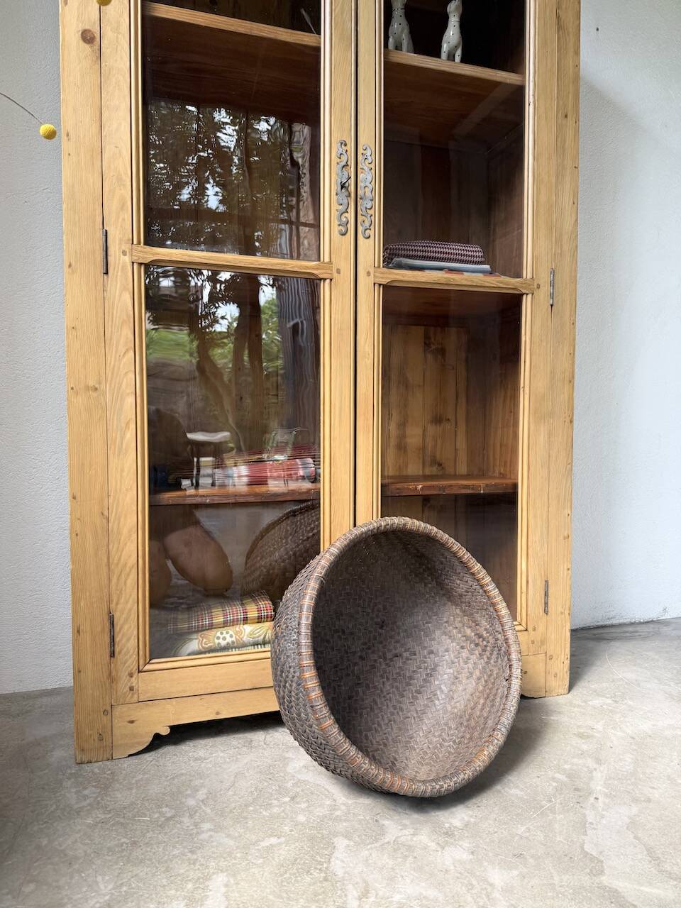 Vietnamese tea basket, mid-20th century