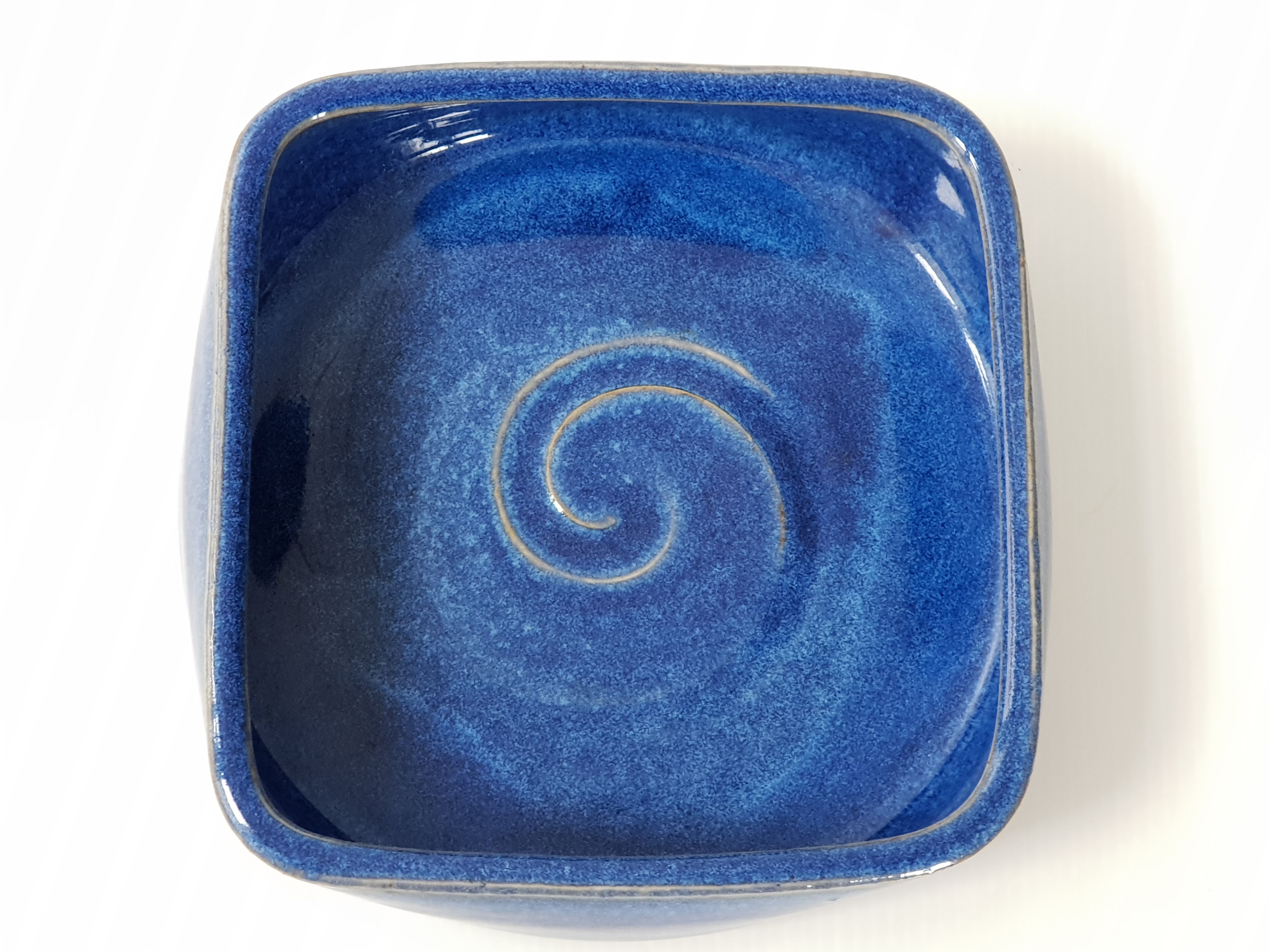 Vintage sandstone pocket empty
