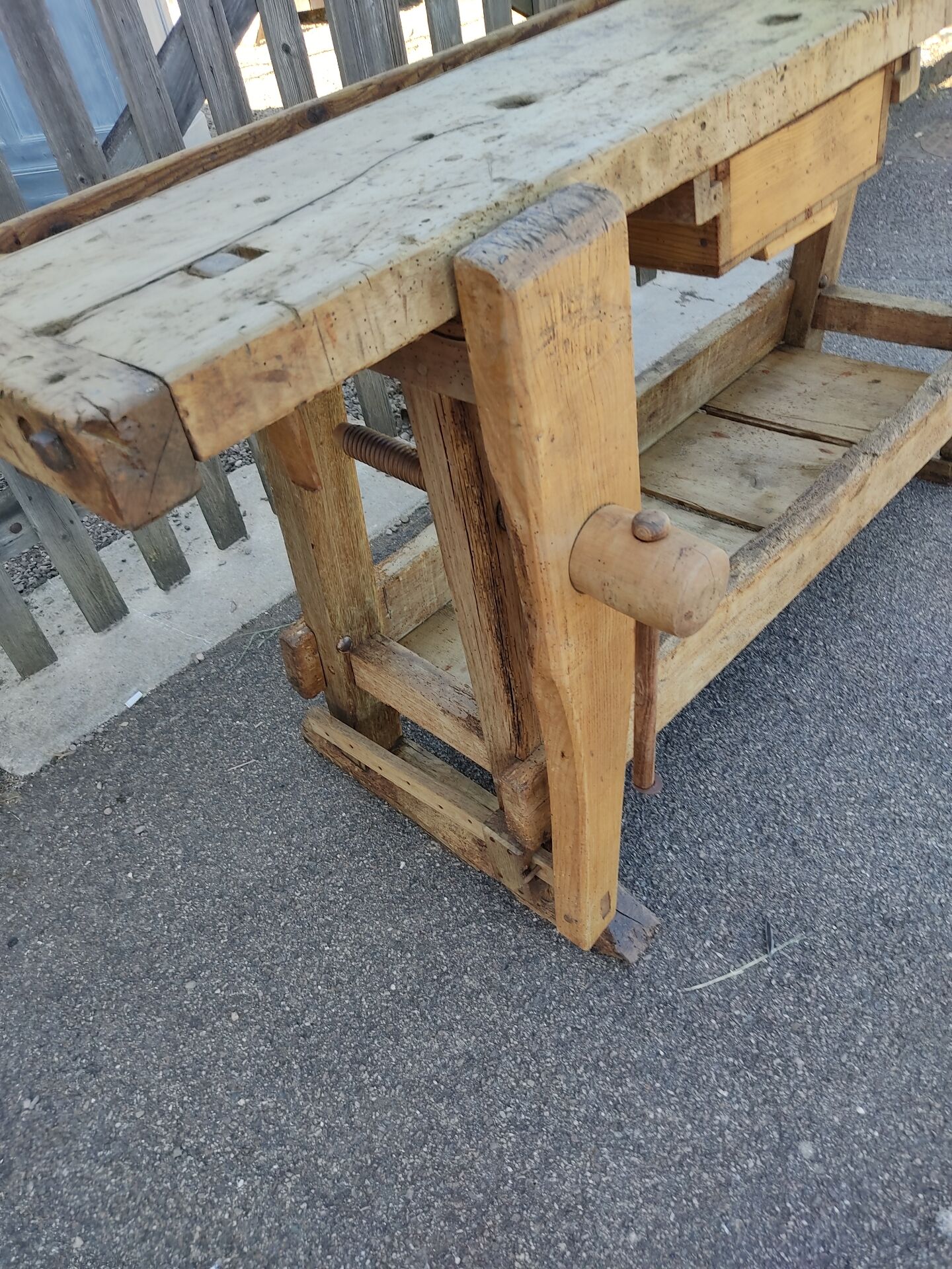 Small workshop bench