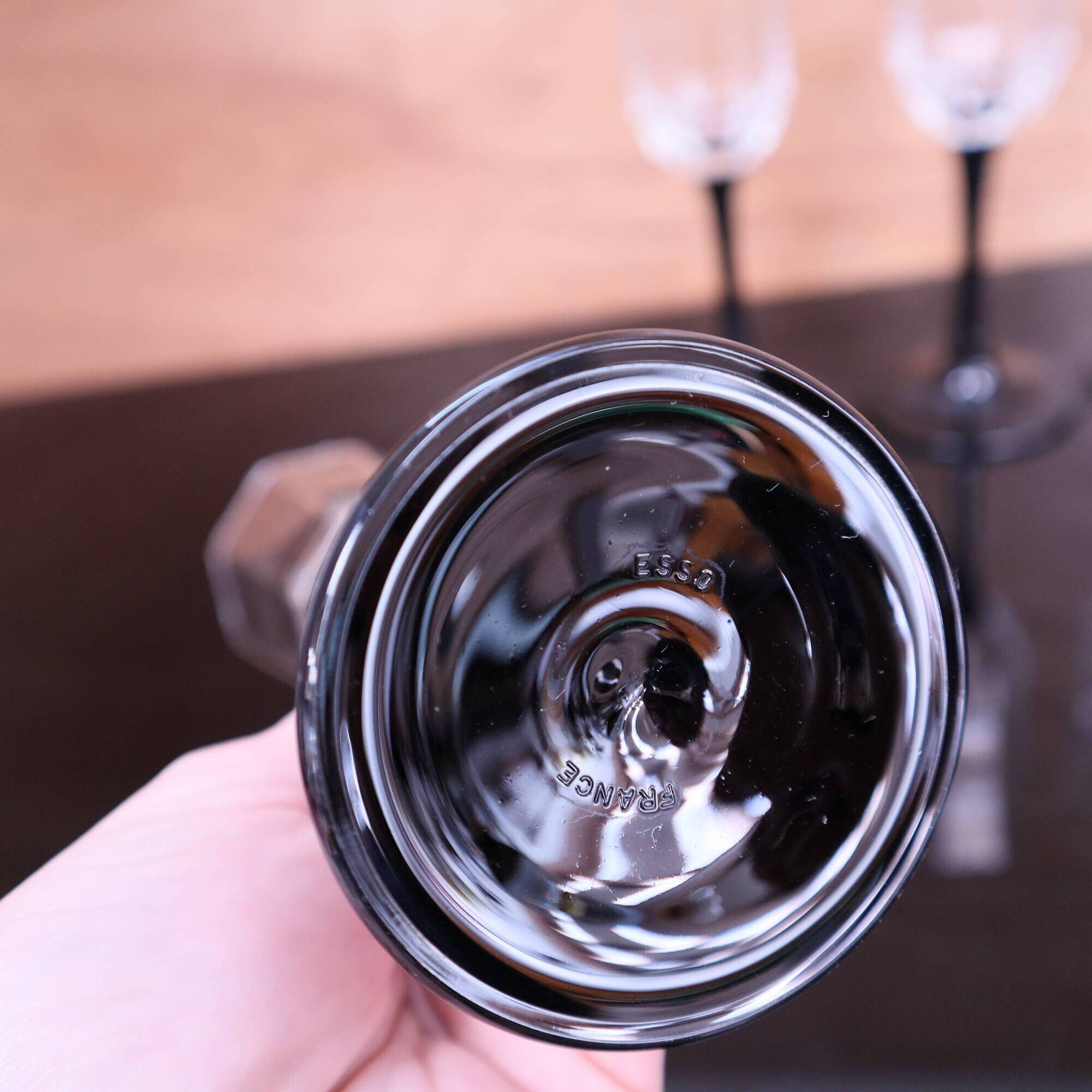 4 octagonal black base Champagne flutes Octime