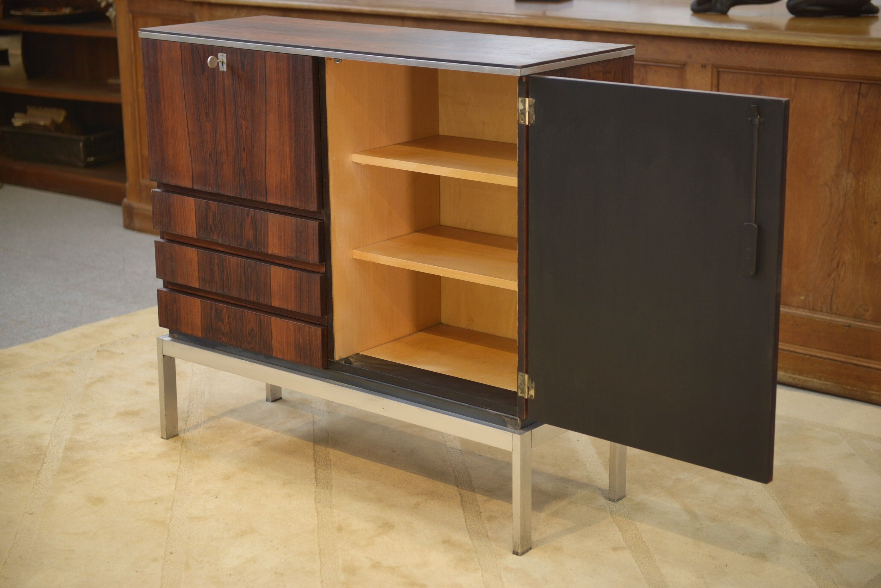 Buffet bar design en palissandre 1970’s