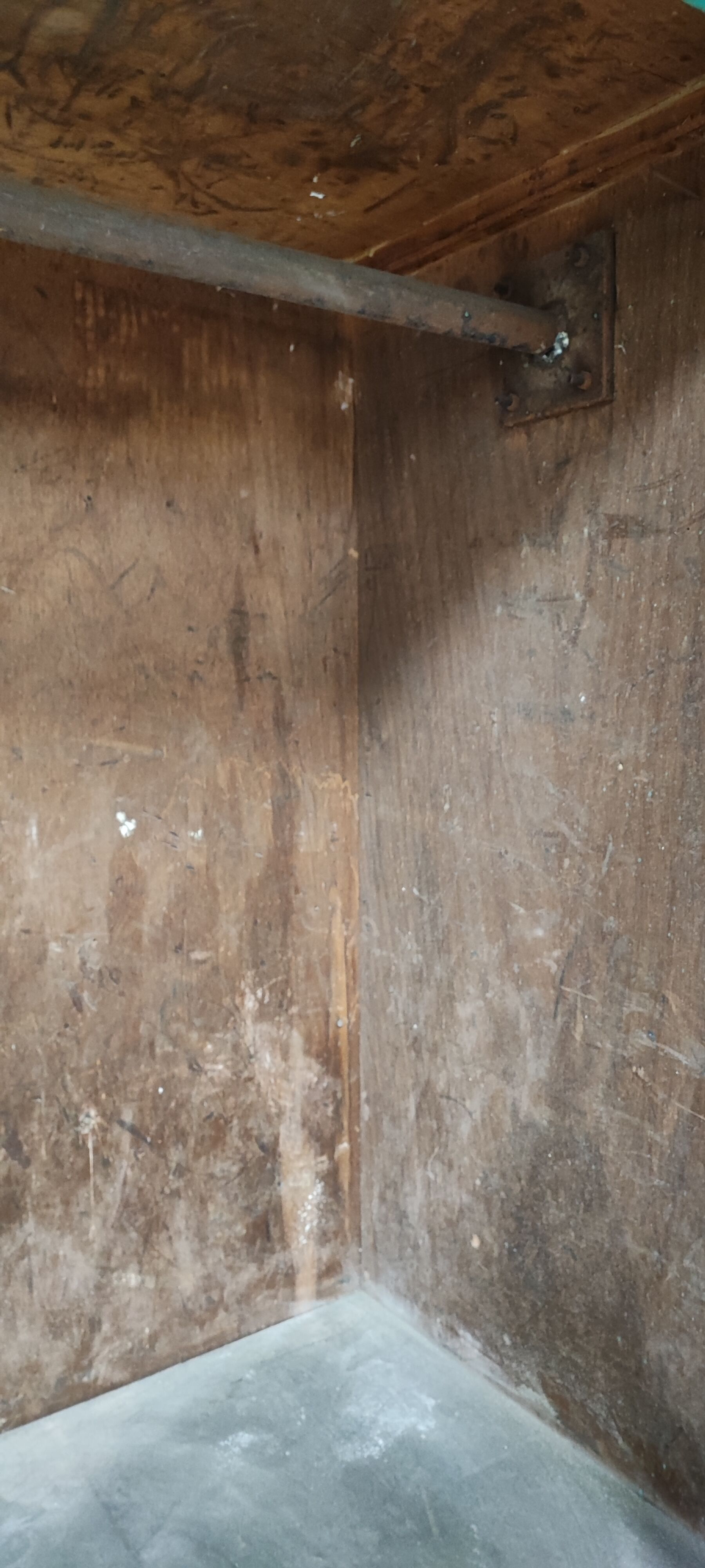 Wood workshop cabinet and mesh doors