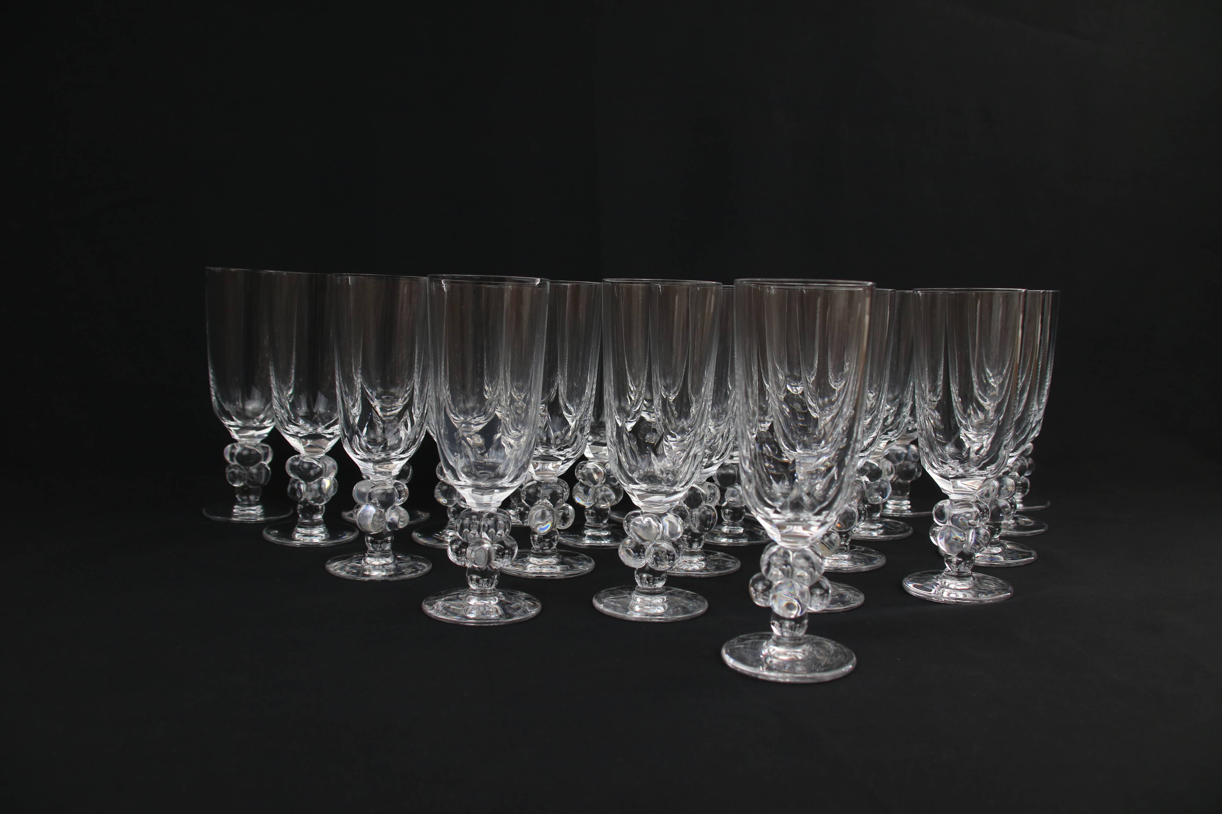 23 Crystal Flutes Model Clos Vougeot Lalique