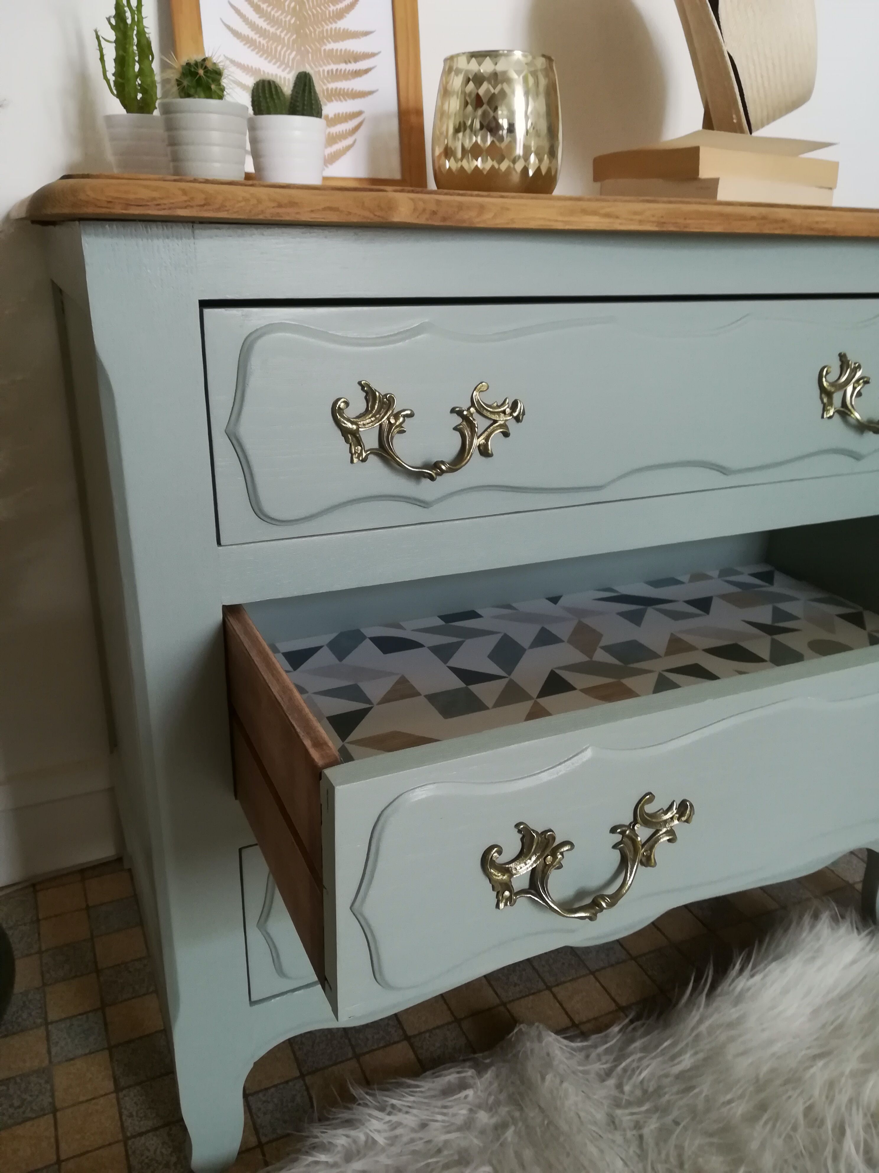 Vintage dresser