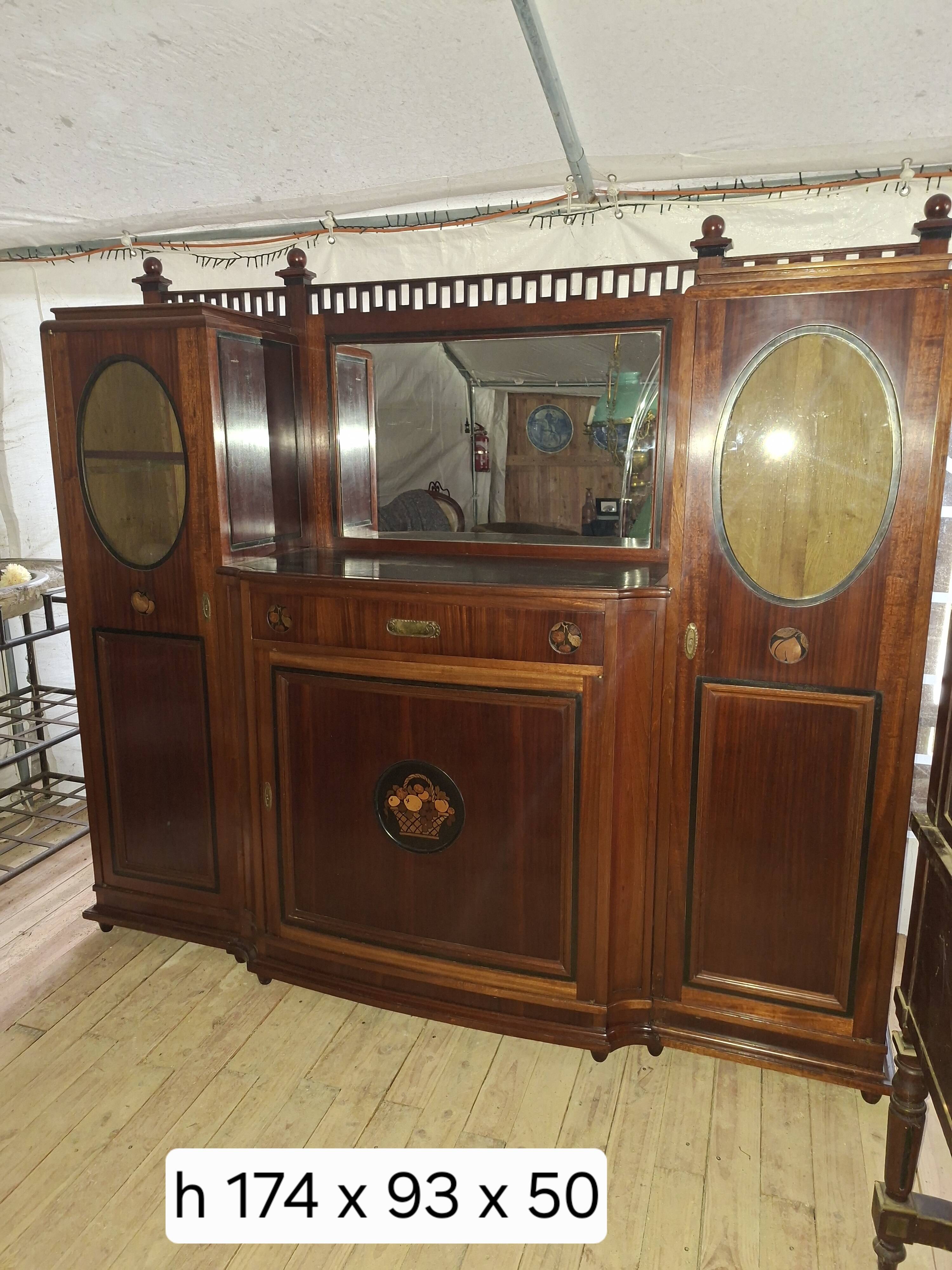 Buffet Art nouveau en acajou et marqueterie – vers 1900 ( om)
