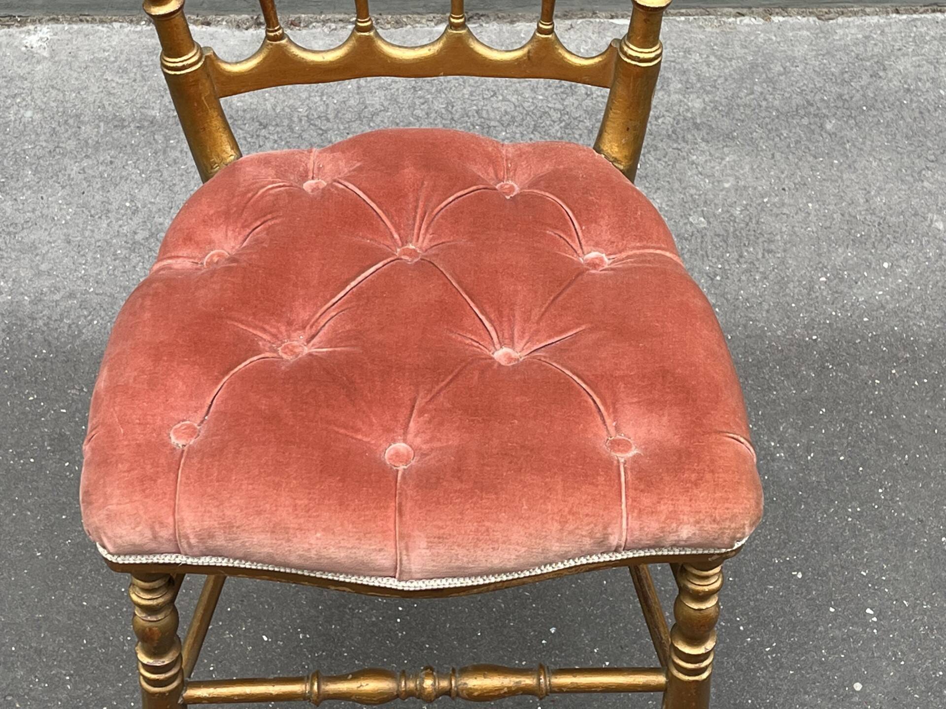 Chaise en bois doré de style Napoléon III