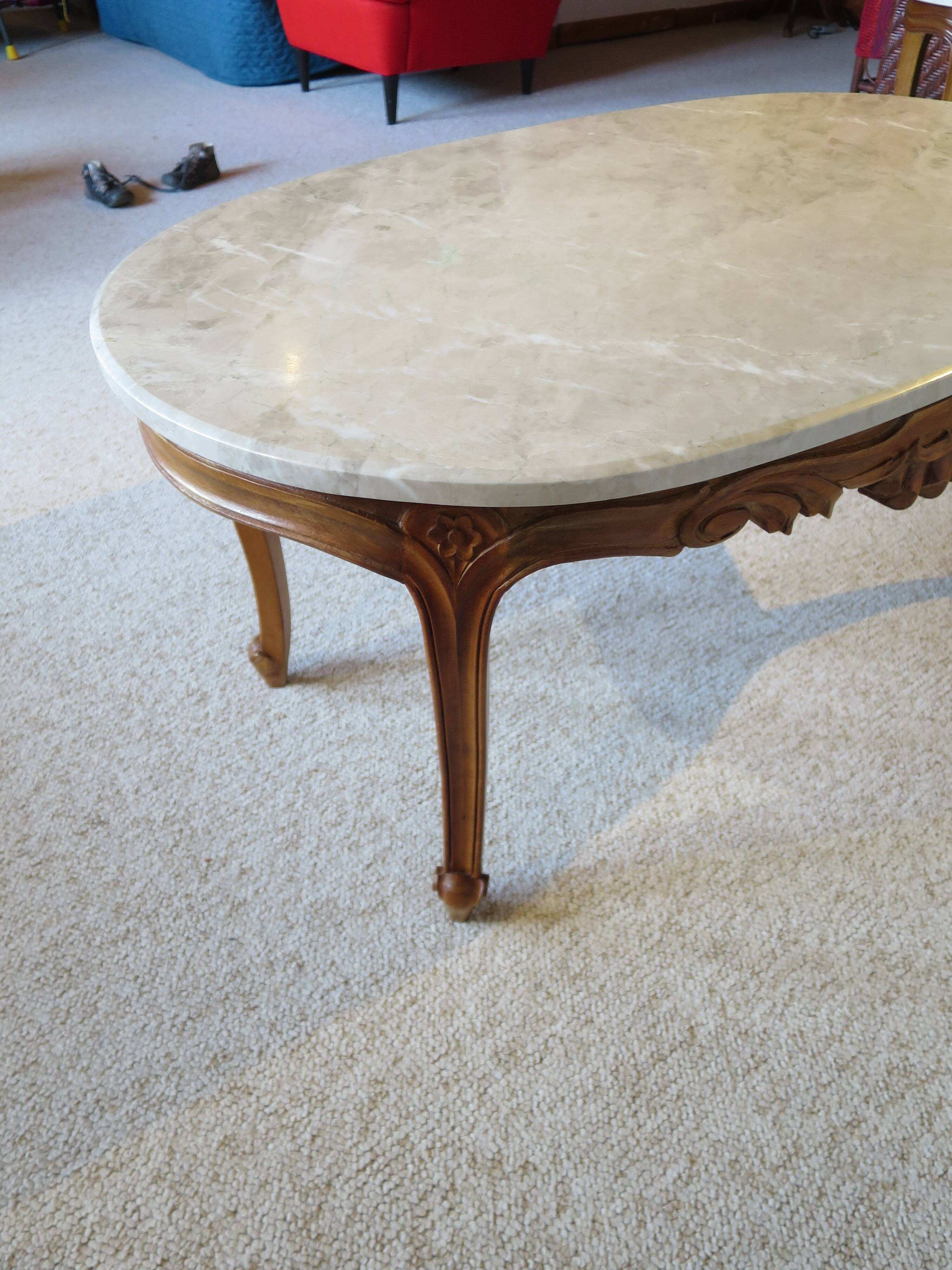 Oval coffee table - carved wood - white veined marble - Regency / Louis XV style