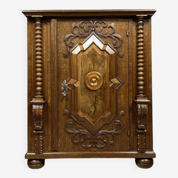 Alsatian ceremonial furniture in oak and magnifying glass, louis xiii period / 17th century