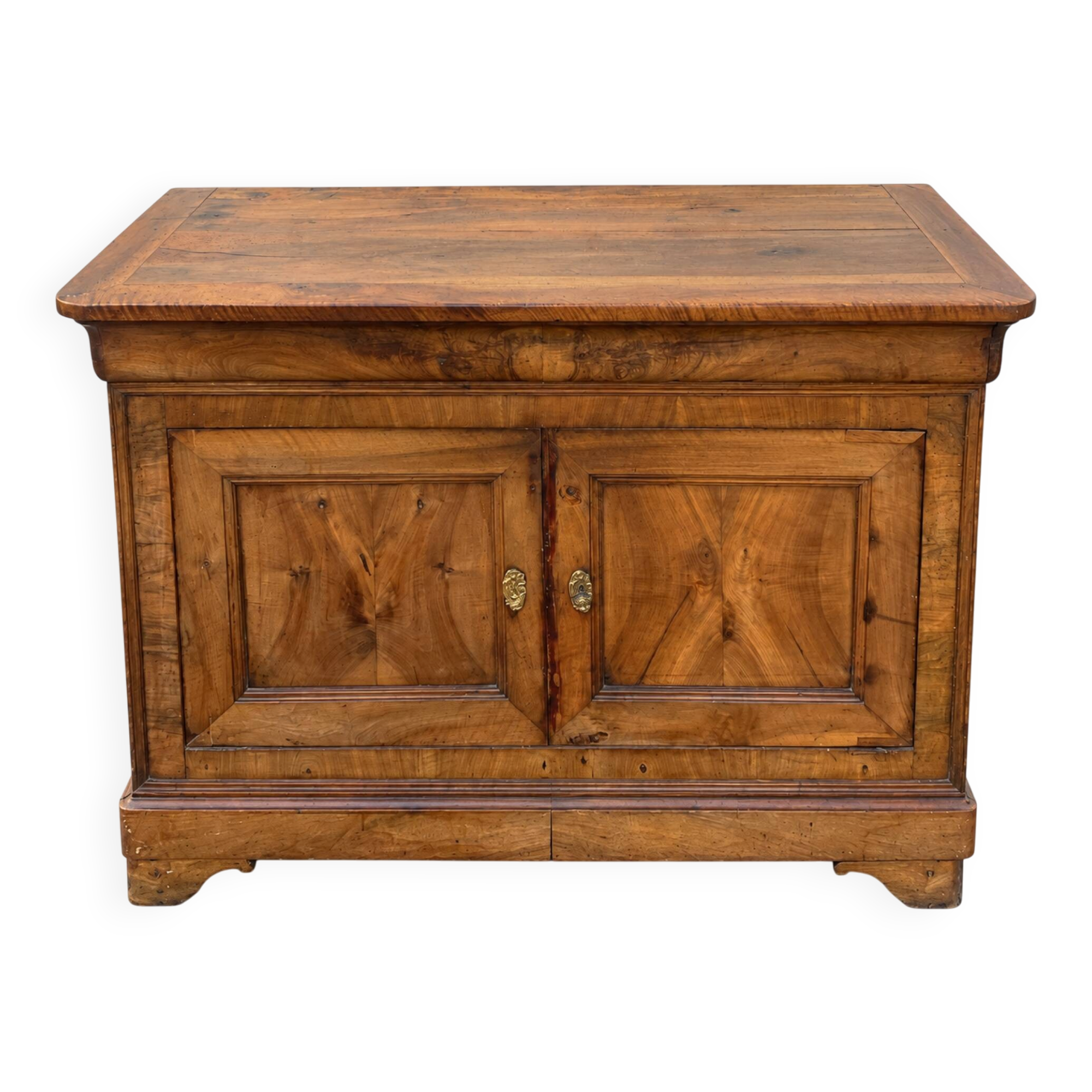 Low buffet - very much in walnut Louis-Philippe from the 19th century