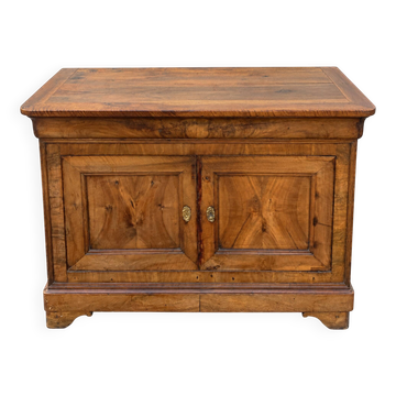 Low buffet - very much in walnut Louis-Philippe from the 19th century