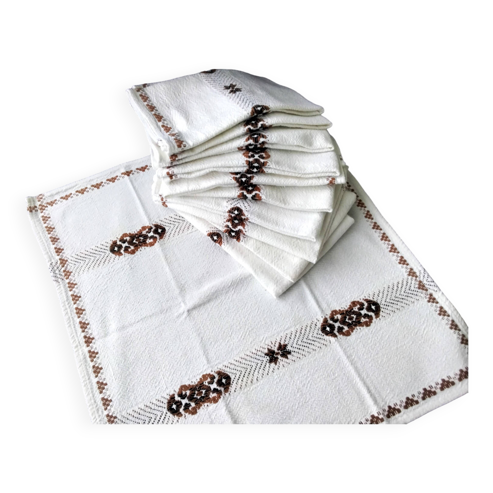 10 Vintage Basque Linen Napkins