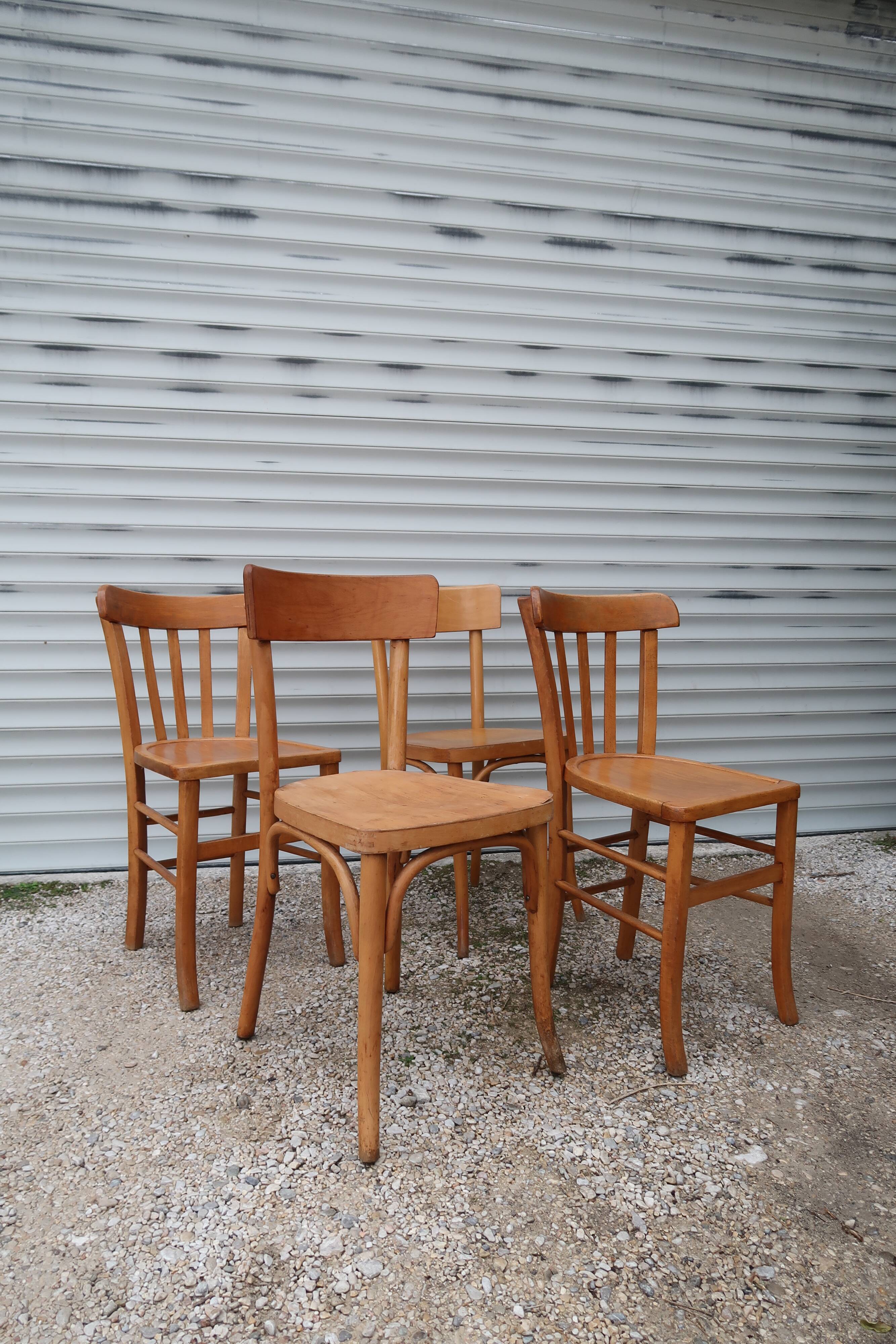 Lot de 4 chaises bistrot Thonet et Baumann