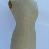 Mannequin of couture 1900 fabric structure wood