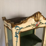 Venetian-style showcase chest of drawers in lacquered wood with flower painted decoration