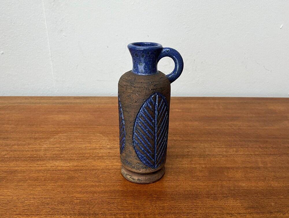 Carafe en poterie d'atelier suédois du milieu du siècle de Laholm, années 1960