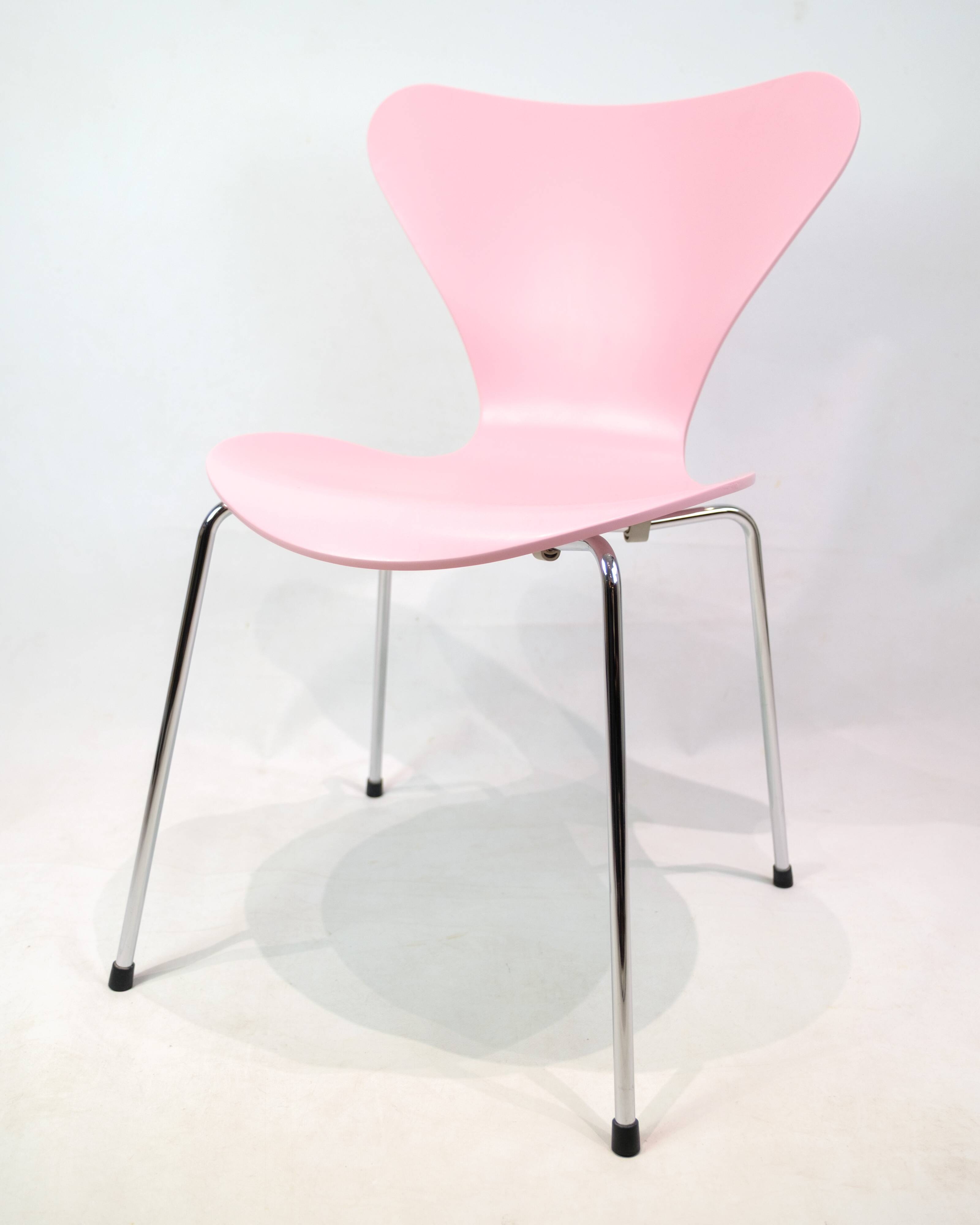 Set of 6 Series 7 chairs - Model 3107 - Series 7 chair - lacquered in pink - Arne Jacobsen - Fritz Hansen.