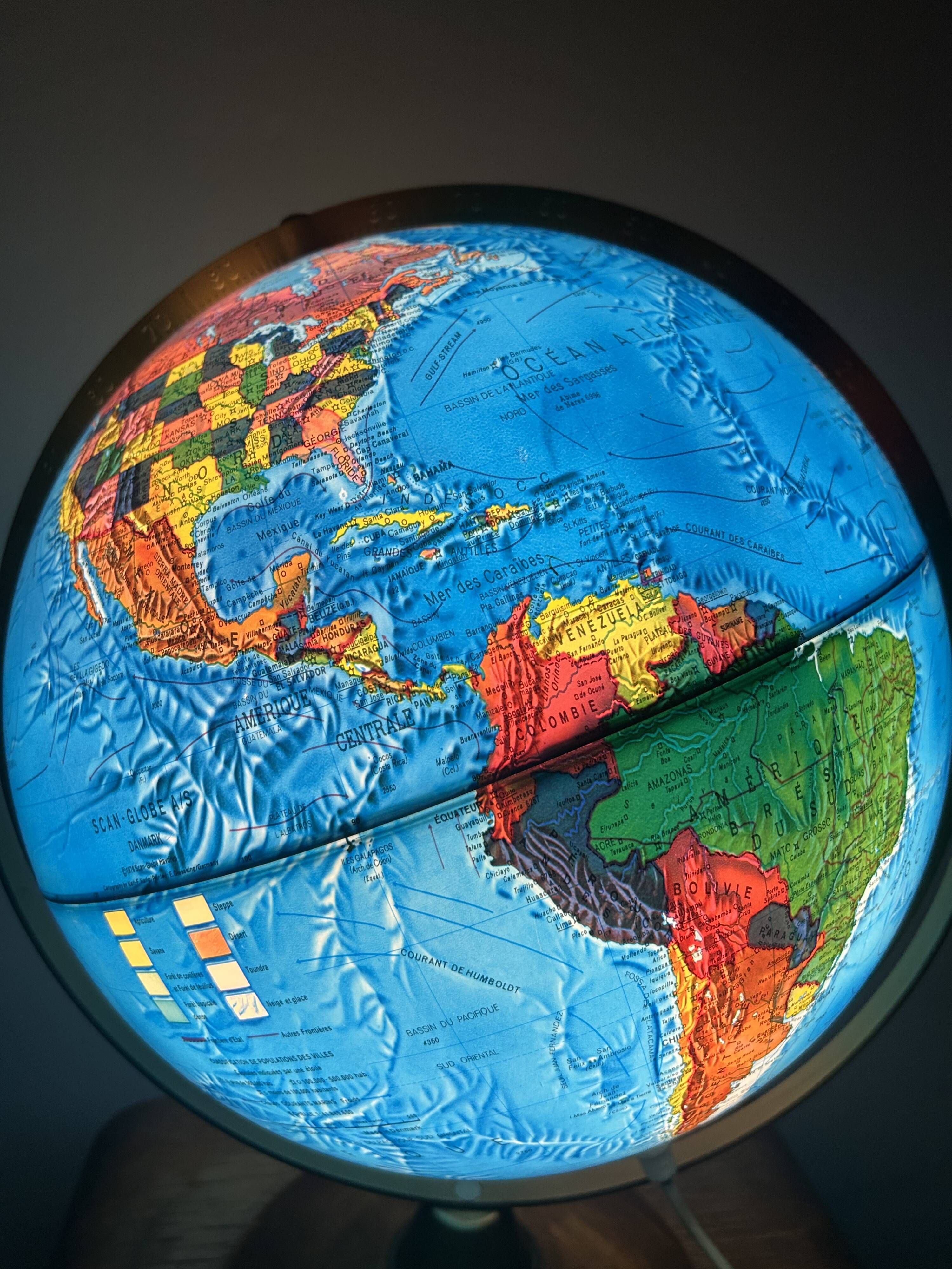 Illuminated Relief Globe – Scan-Globe Model 3Z Gyroscopic