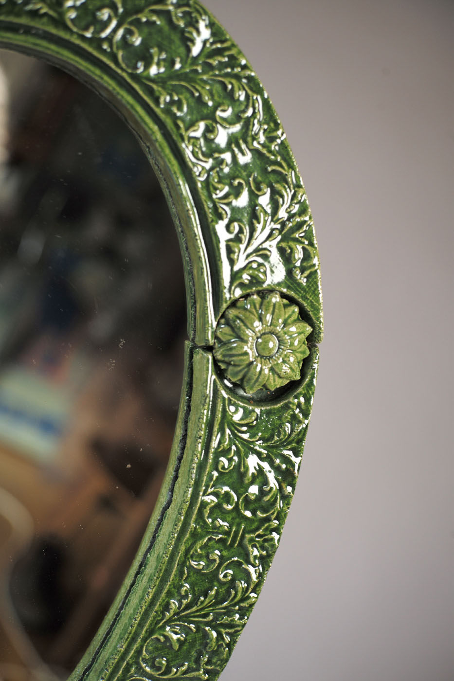 Oval green ceramic mirror - 73x51cm