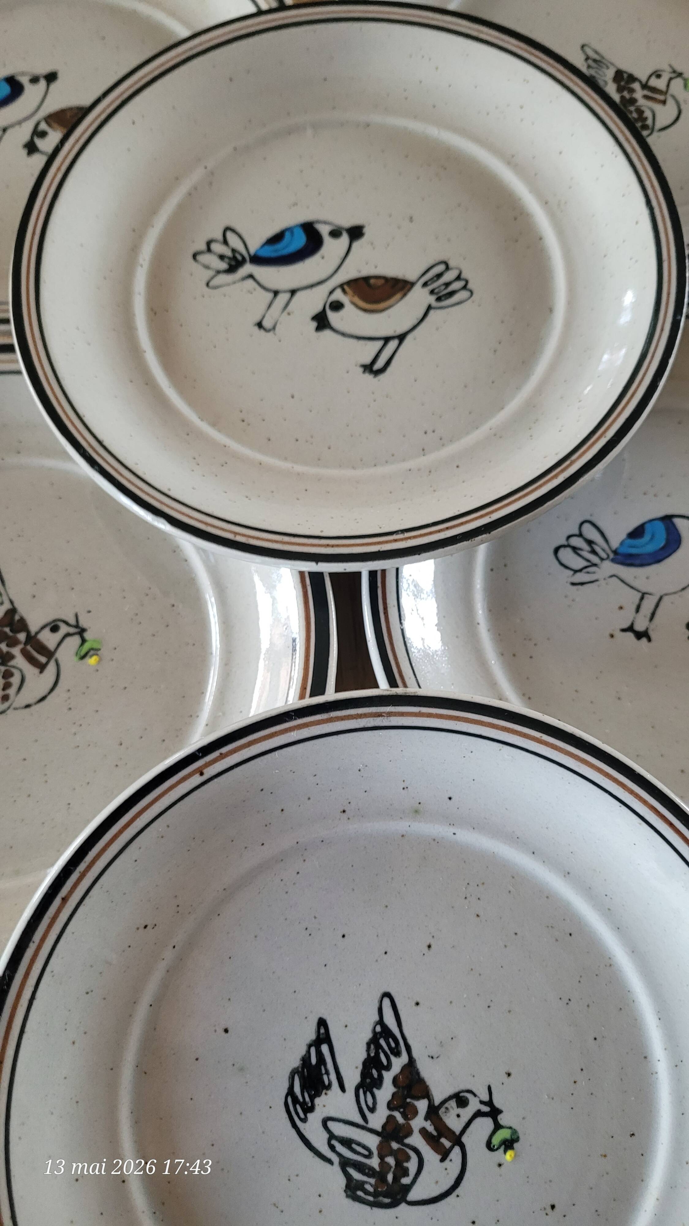 6 assiettes à dessert en grès moucheté
