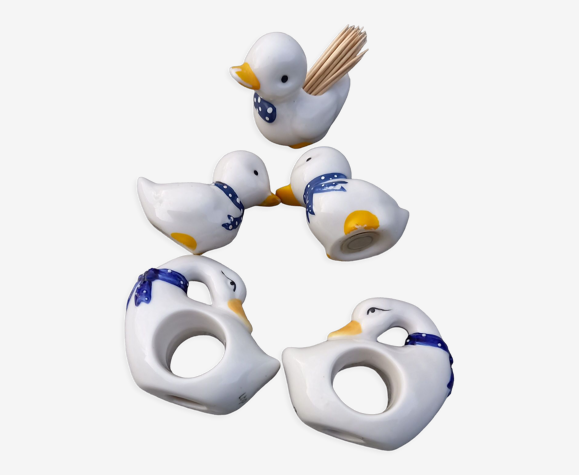 Salière, poivrière, porte cure dents, ronds de serviette canards et cygnes porcelaine