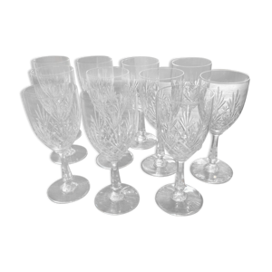 Lot de 11 verres à vin en cristal